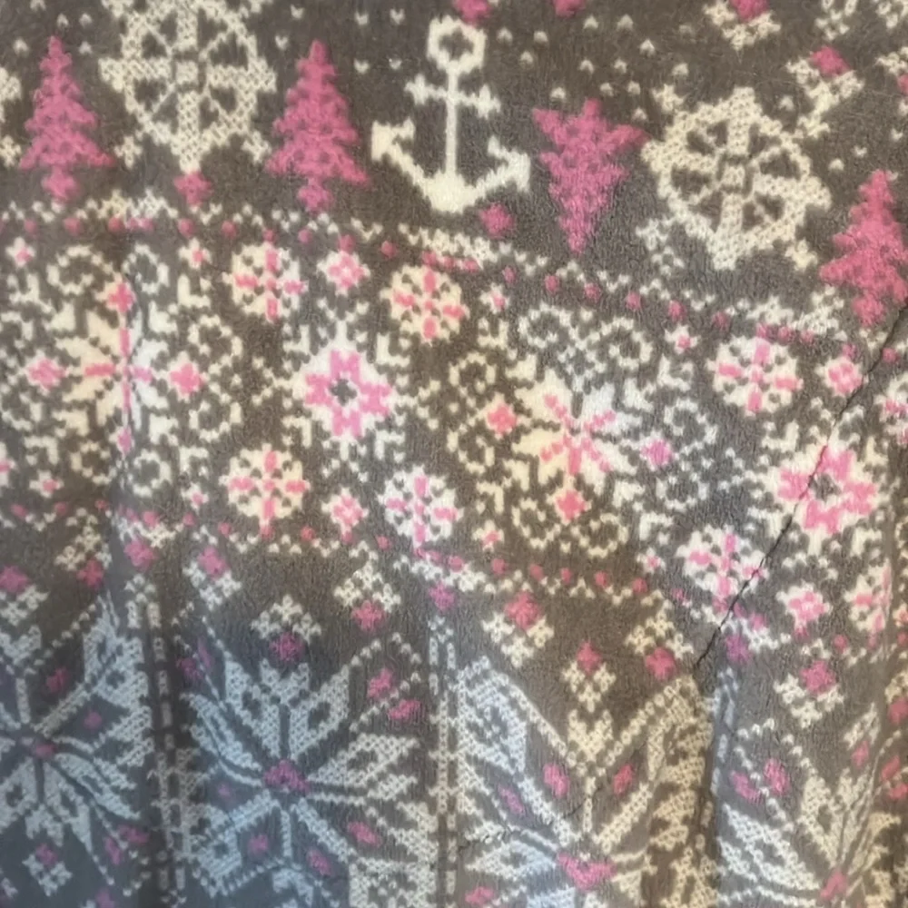Nautica Christmas/winter pajamas - Picture 5 of 8